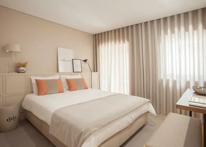 Liiiving In | Luxury Boutique